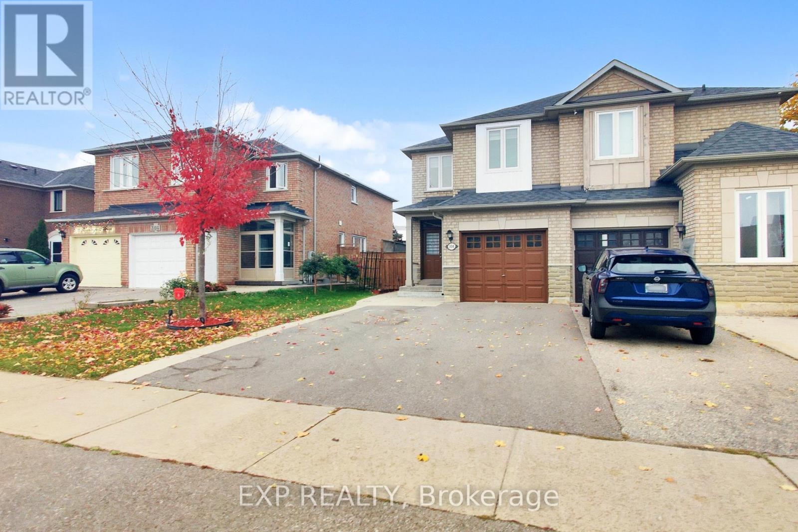 306 Morningmist Street, Brampton, Ontario  L6R 2B9 - Photo 3 - W12525352