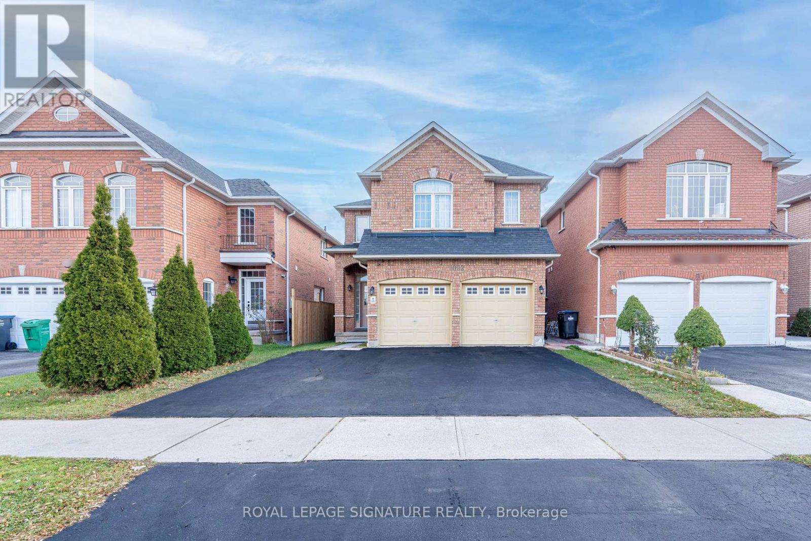 1082 Galesway Boulevard, Mississauga, Ontario  L5V 2T6 - Photo 1 - W12558794