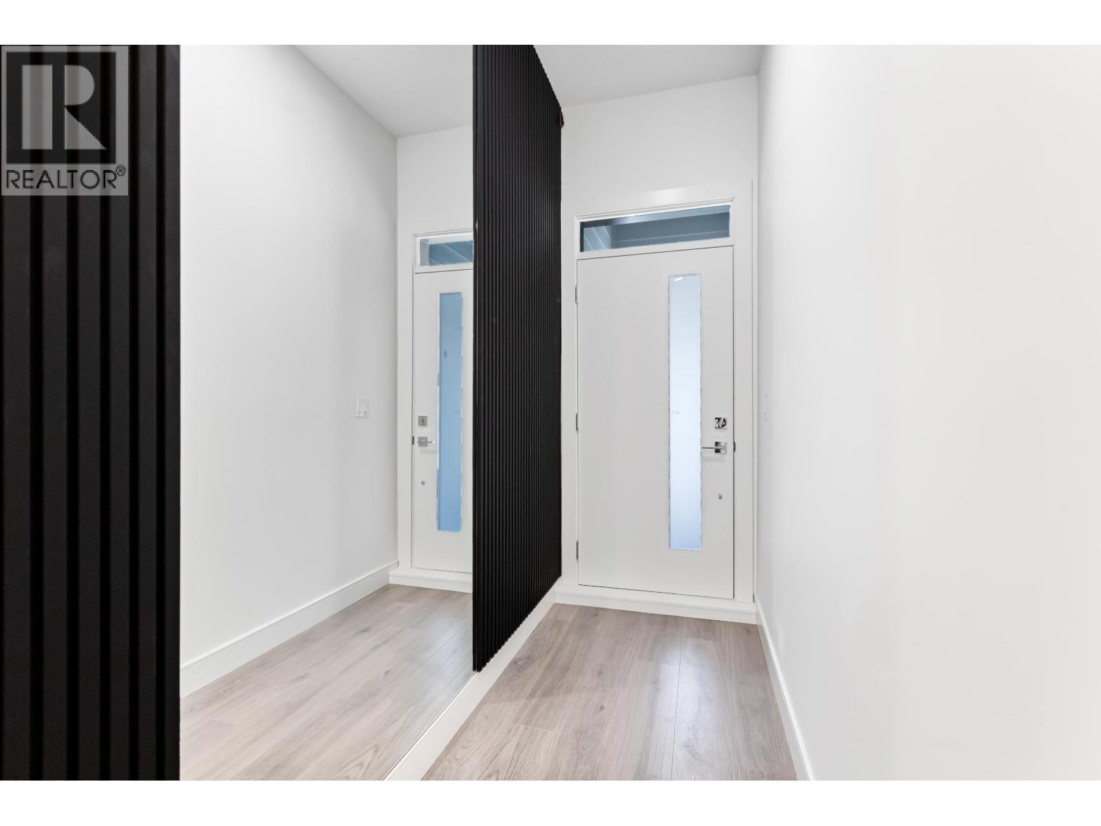 27 23697 Fern Crescent, Maple Ridge, British Columbia  V4R 0J4 - Photo 3 - R3069327