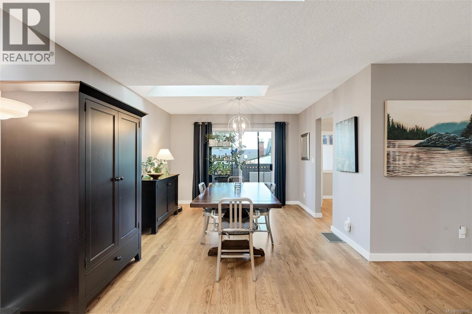 2211 Forbes St, Victoria, British Columbia  V8R 4B5 - Photo 8 - 1020742