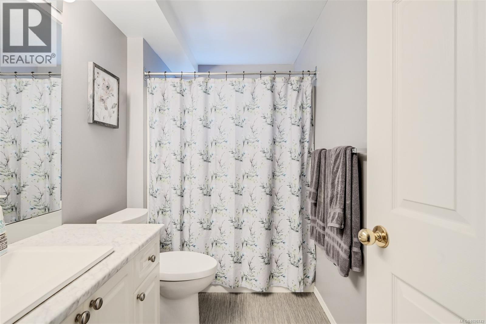 2211 Forbes St, Victoria, British Columbia  V8R 4B5 - Photo 36 - 1020742