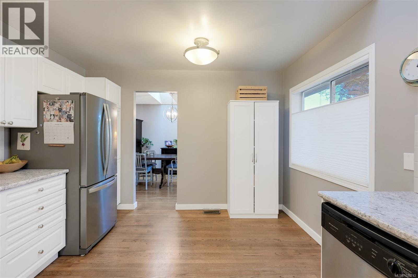 2211 Forbes St, Victoria, British Columbia  V8R 4B5 - Photo 22 - 1020742