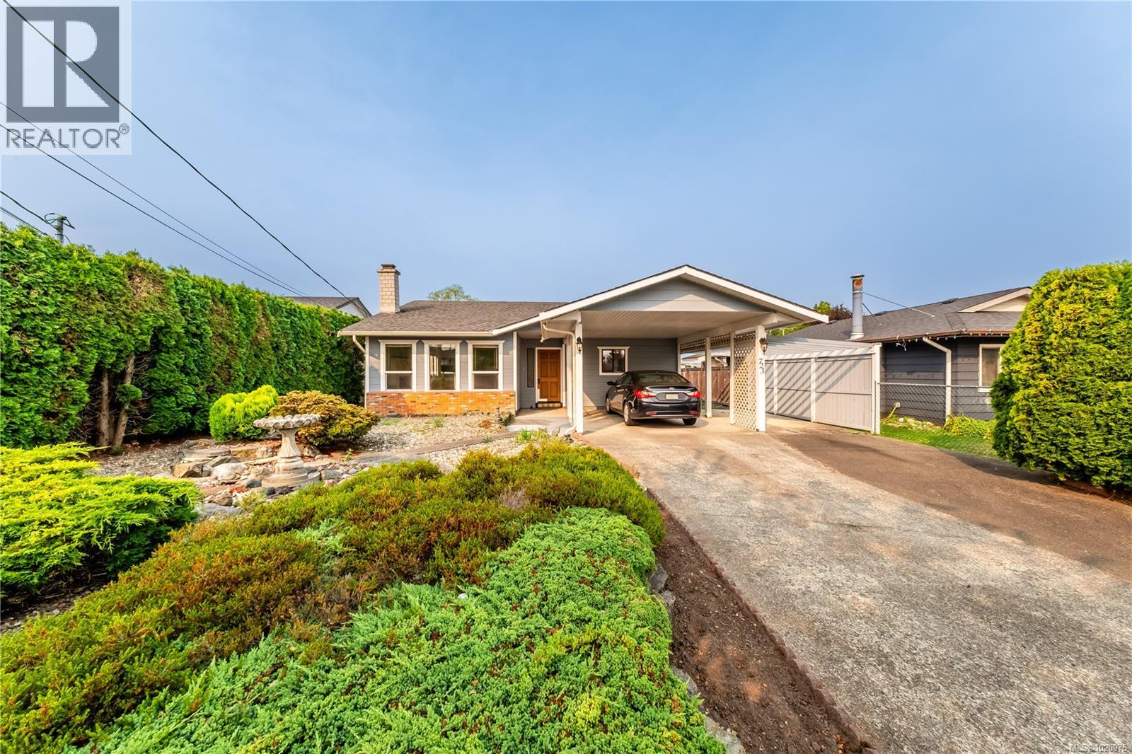 723 Phillips St, Parksville, British Columbia