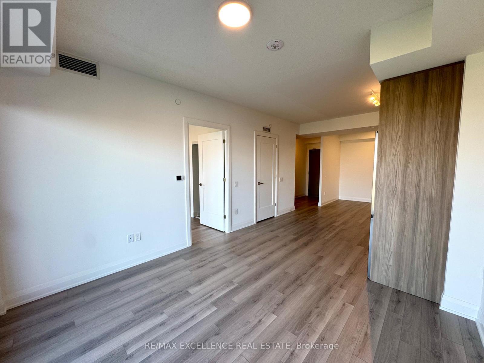 426 - 15 Skyridge Drive, Brampton, Ontario  L6P 4S3 - Photo 8 - W12567440