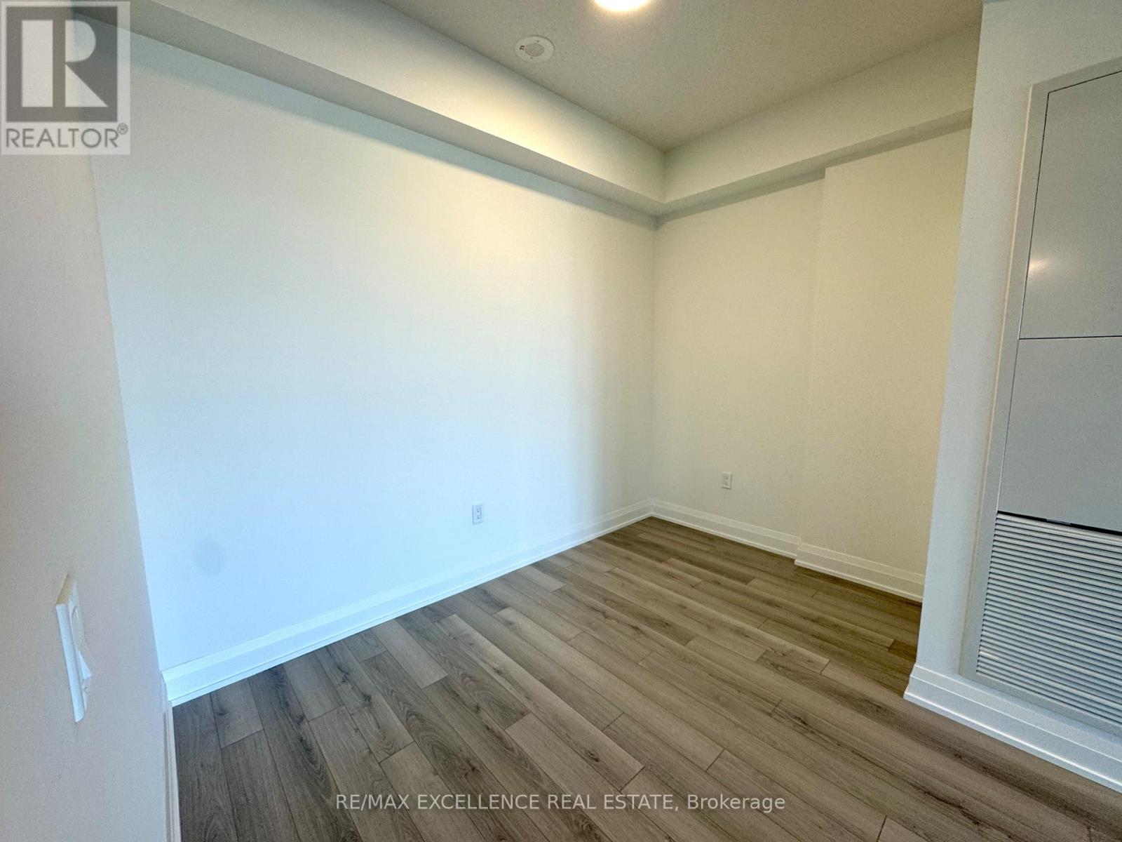 426 - 15 Skyridge Drive, Brampton, Ontario  L6P 4S3 - Photo 7 - W12567440