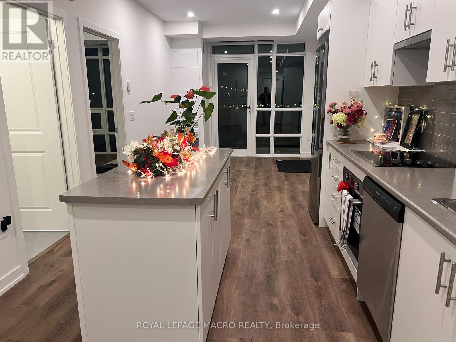 401 - 461 Green Road, Hamilton, Ontario  L8E 5B4 - Photo 8 - X12565806