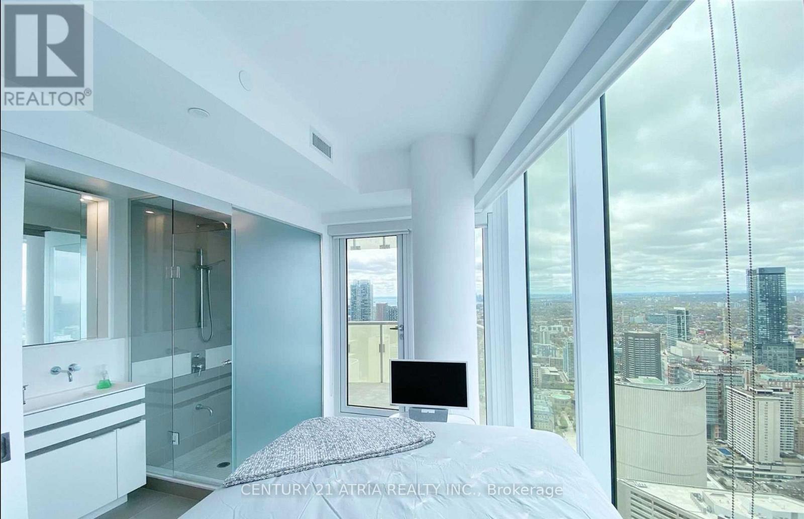 5512 - 197 Yonge Estates, Toronto, Ontario  M5B 0C1 - Photo 3 - C12567724