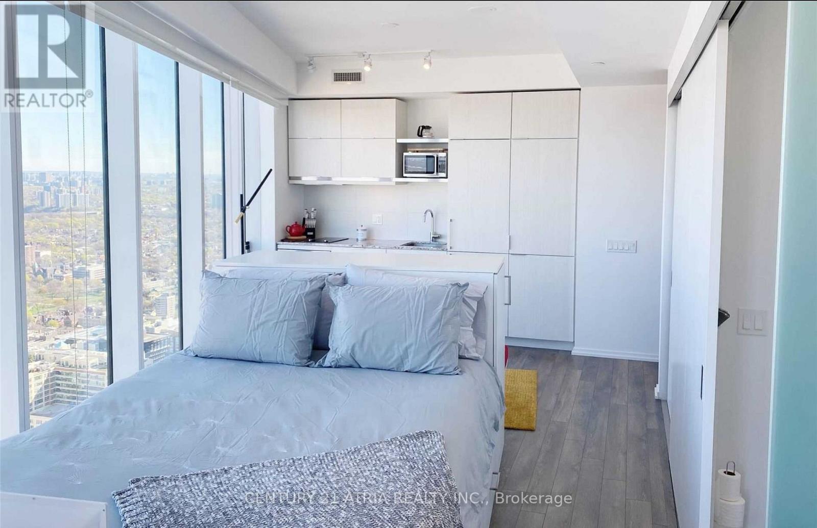 5512 - 197 Yonge Estates, Toronto, Ontario  M5B 0C1 - Photo 4 - C12567724