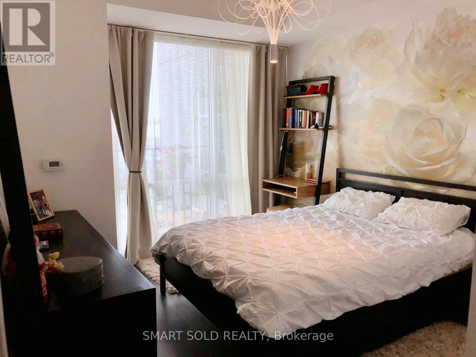 S1306 - 120 Bayview Avenue, Toronto, Ontario  M5A 0G4 - Photo 2 - C12567754