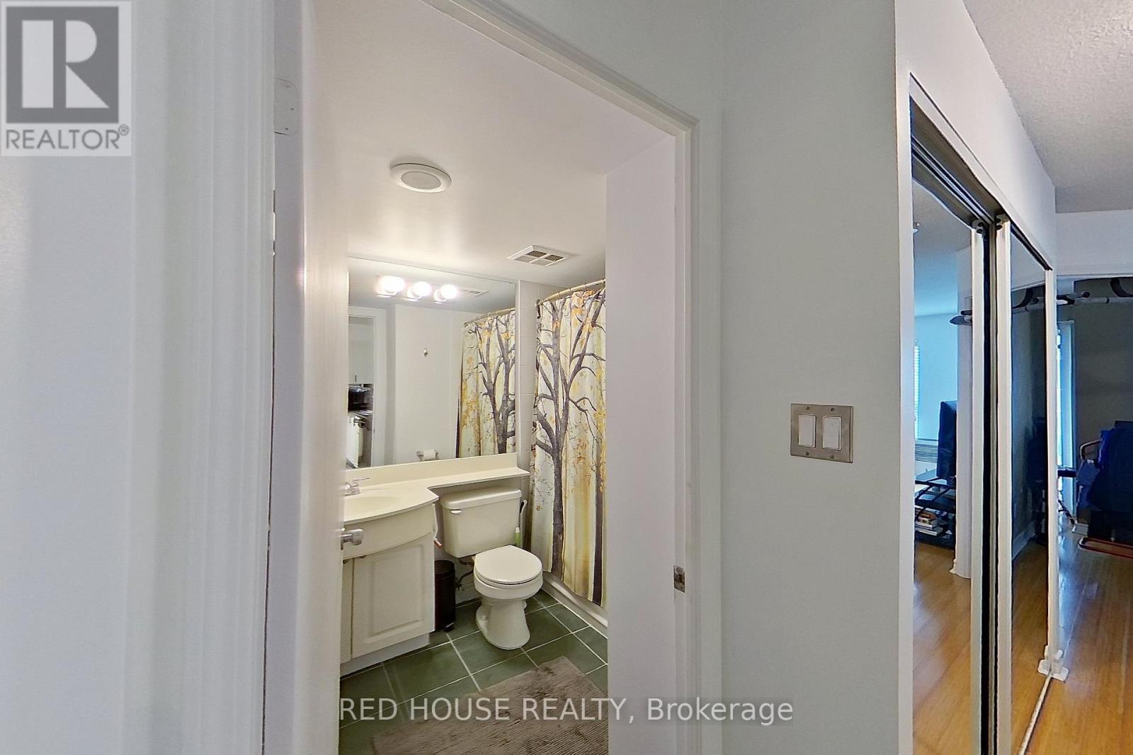 525 - 600 Queens Quay W, Toronto, Ontario  M5V 3M3 - Photo 10 - C12567772