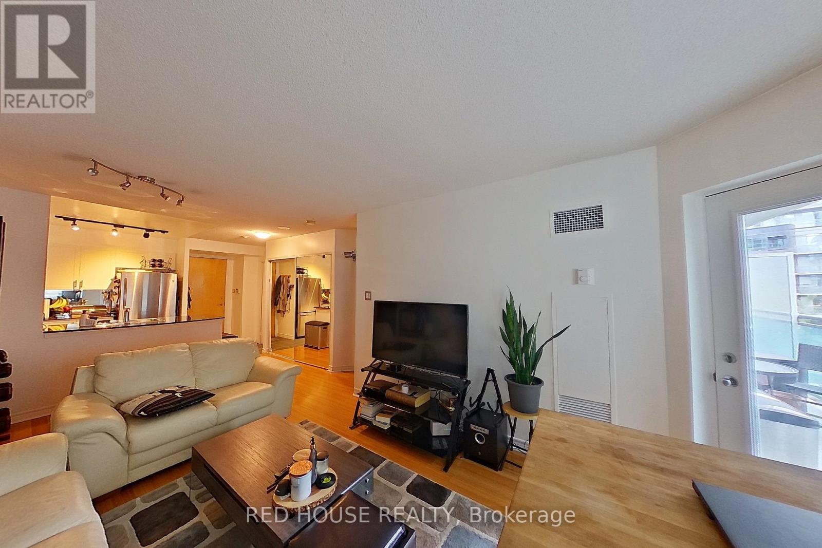 525 - 600 Queens Quay W, Toronto, Ontario  M5V 3M3 - Photo 4 - C12567772