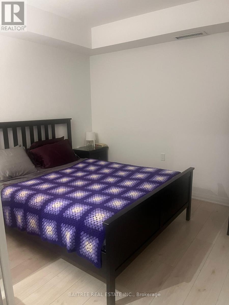 1307 - 99 Foxbar Road, Toronto, Ontario  M4V 0B2 - Photo 5 - C12567786