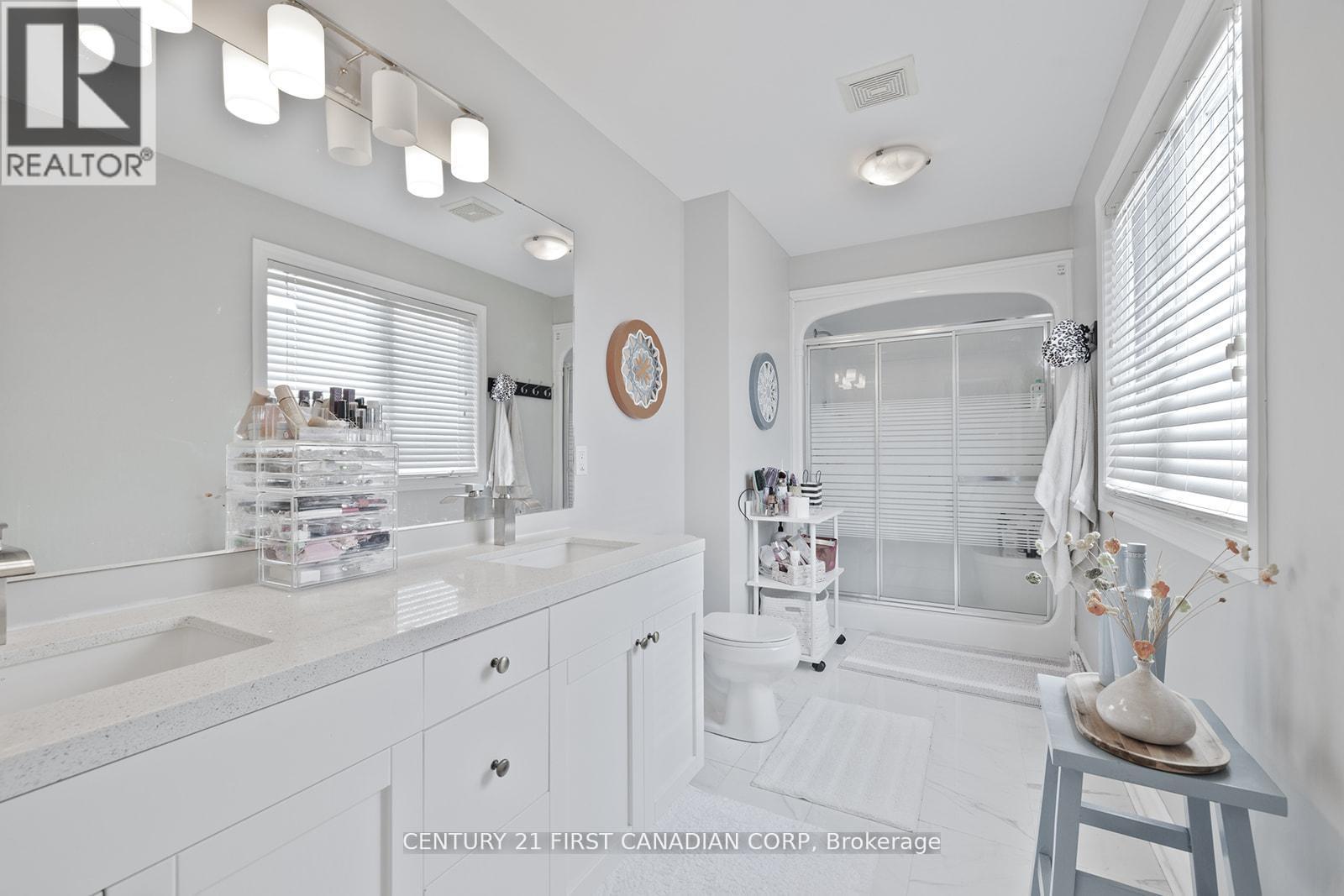 1185 Smithson Court, London North, Ontario  N5X 4P1 - Photo 13 - X12358537