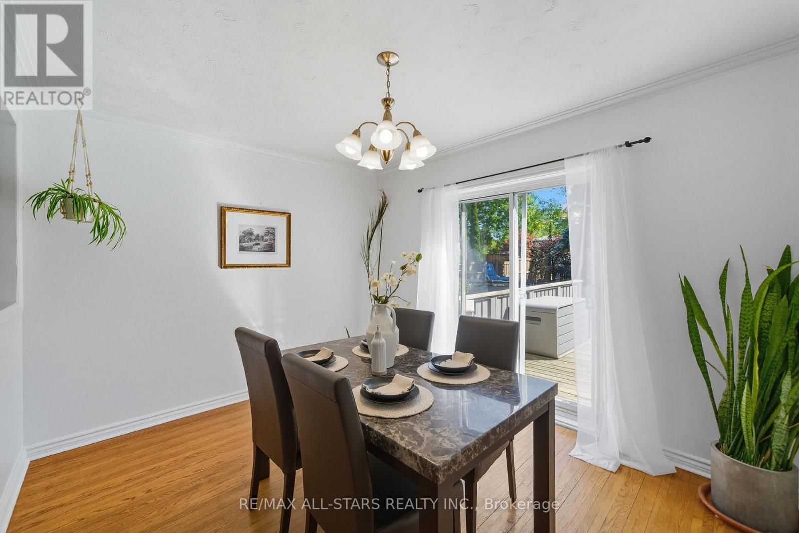 11 Chatterton Boulevard, Toronto, Ontario  M1M 2G3 - Photo 13 - E12567752