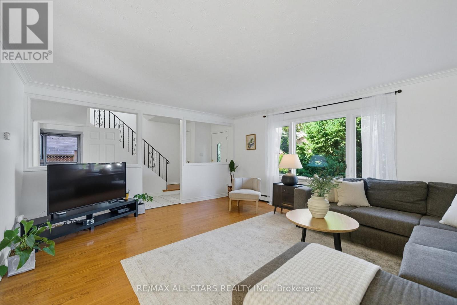 11 Chatterton Boulevard, Toronto, Ontario  M1M 2G3 - Photo 16 - E12567752