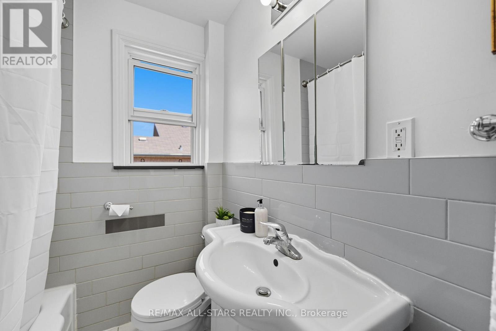 11 Chatterton Boulevard, Toronto, Ontario  M1M 2G3 - Photo 25 - E12567752