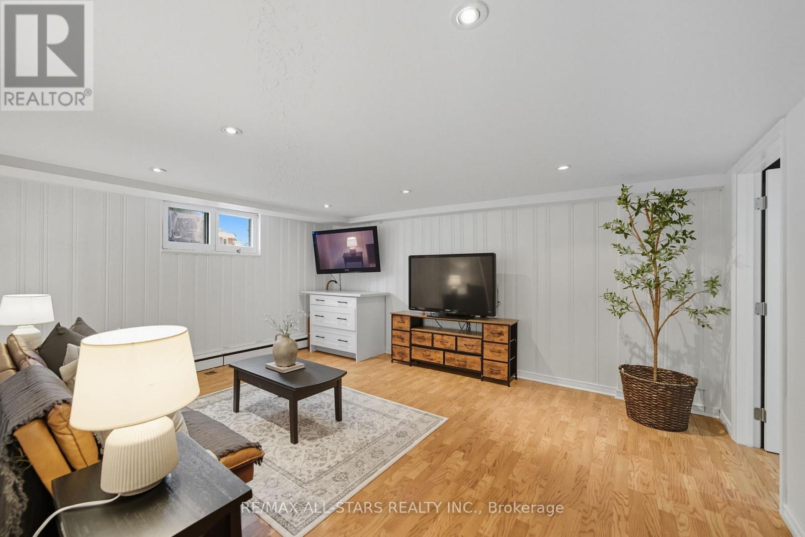 11 Chatterton Boulevard, Toronto, Ontario  M1M 2G3 - Photo 33 - E12567752