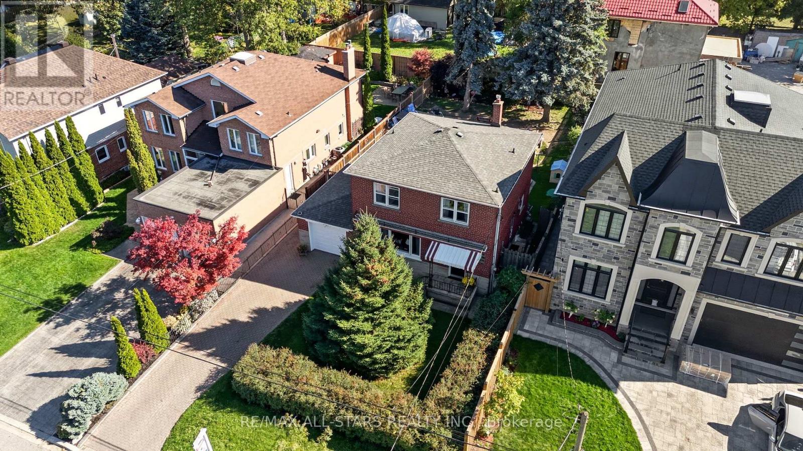 11 Chatterton Boulevard, Toronto, Ontario  M1M 2G3 - Photo 4 - E12567752