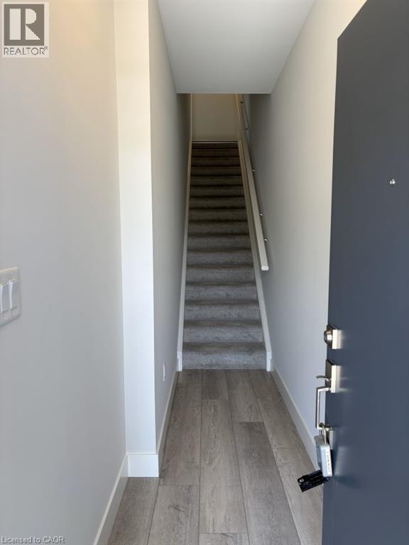 925 Deveron Crescent Unit# 4, London, Ontario  N5Z 0B6 - Photo 2 - 40789705