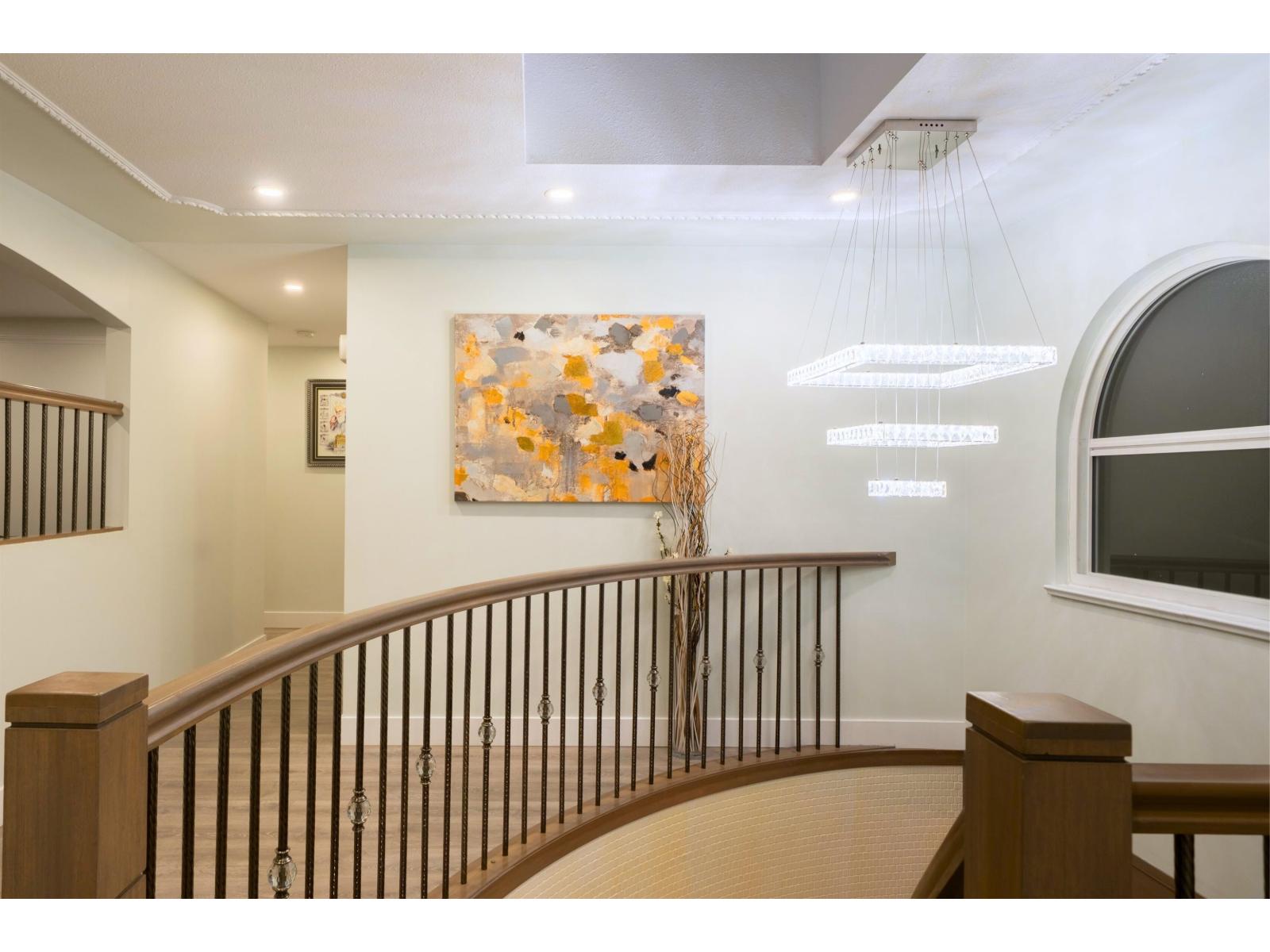 12451 90a Avenue, Surrey, British Columbia  V3V 1C3 - Photo 5 - R3069239