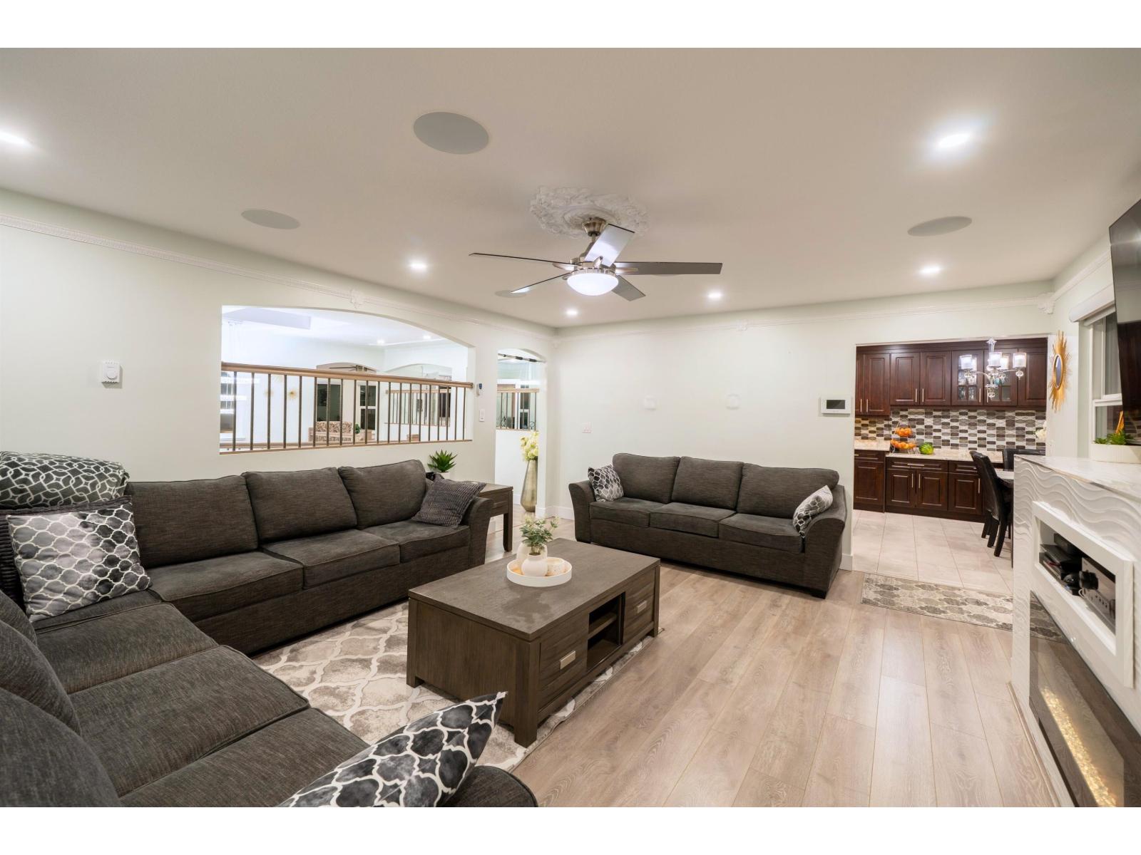 12451 90a Avenue, Surrey, British Columbia  V3V 1C3 - Photo 14 - R3069239