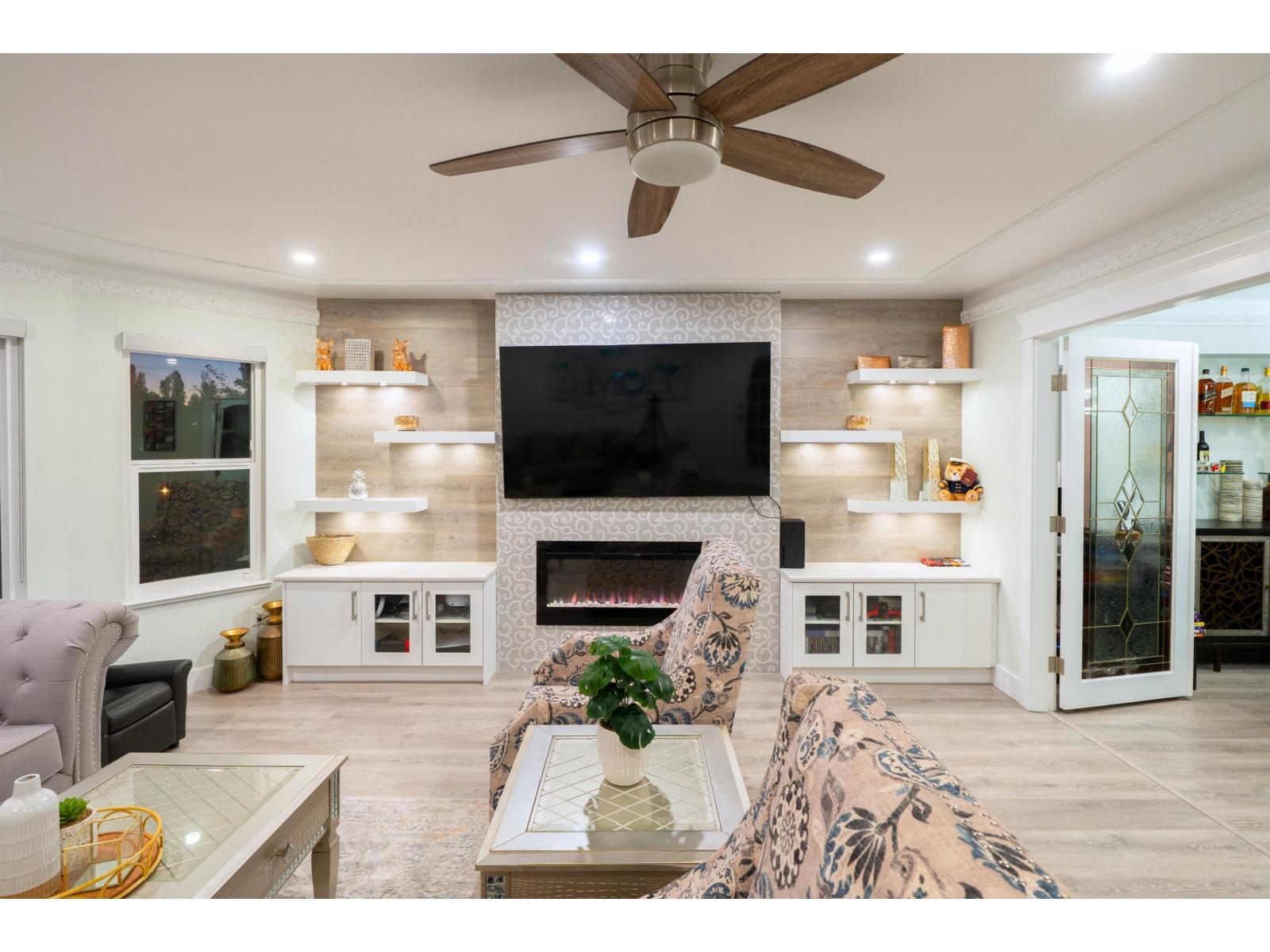 12451 90a Avenue, Surrey, British Columbia  V3V 1C3 - Photo 8 - R3069239