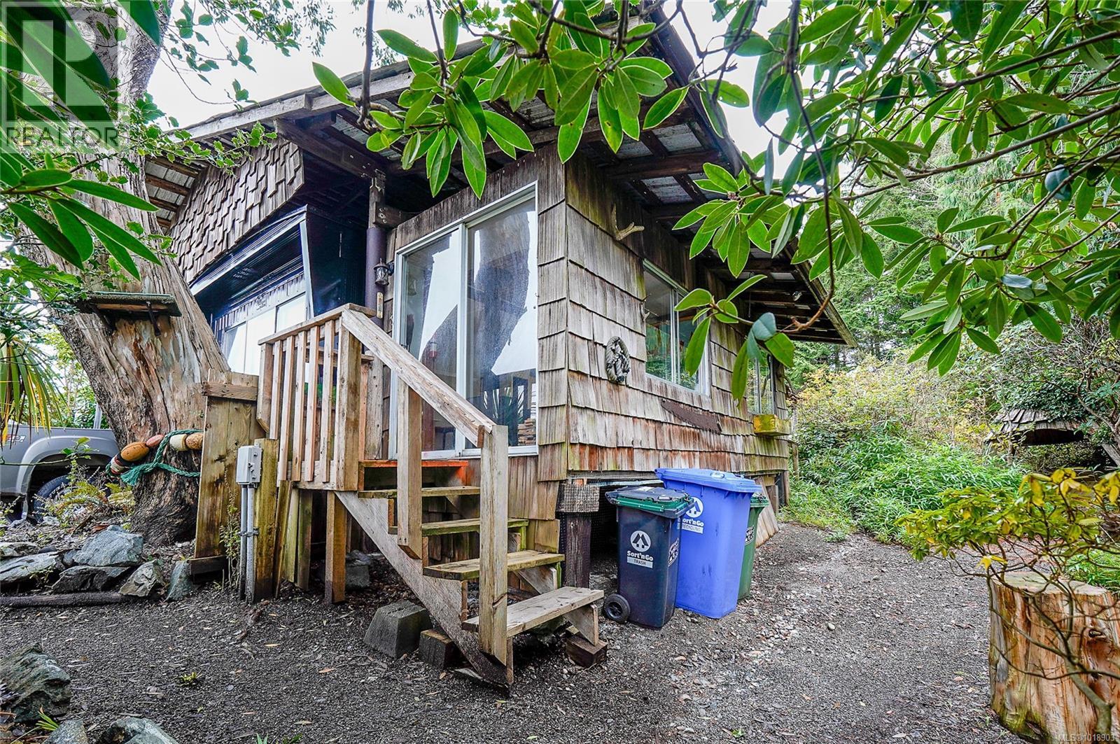 440 Orca Cres, Ucluelet, British Columbia  V0R 3A0 - Photo 12 - 1018903