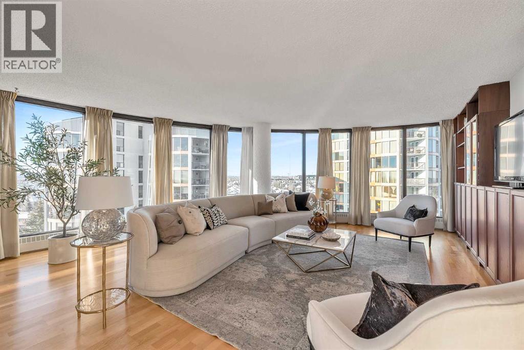 292, 20 Coachway Road Sw, Calgary, Alberta  T3H 1E6 - Photo 2 - A2271972