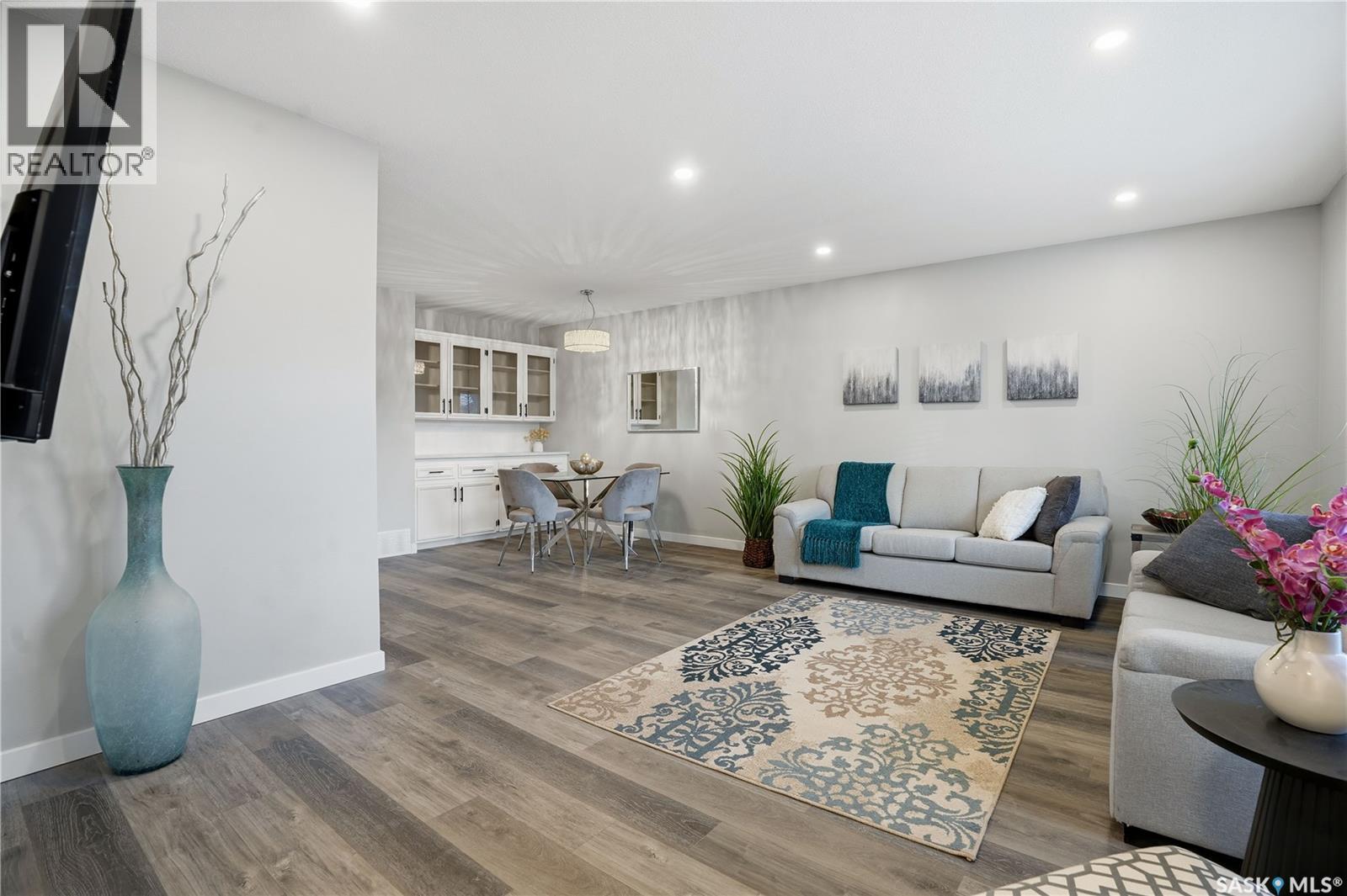 1612 Rothwell Street, Regina, Saskatchewan  S4N 2B8 - Photo 2 - SK024518