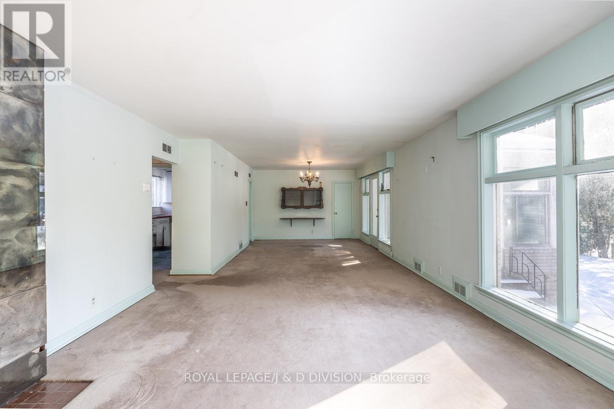 10 Campbell Crescent, Toronto, Ontario  M2P 1P2 - Photo 13 - C12563514