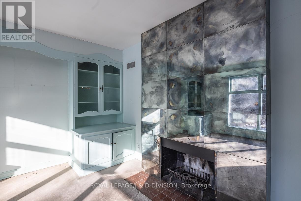 10 Campbell Crescent, Toronto, Ontario  M2P 1P2 - Photo 12 - C12563514