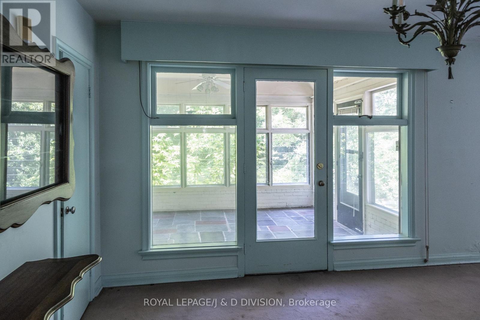 10 Campbell Crescent, Toronto, Ontario  M2P 1P2 - Photo 14 - C12563514