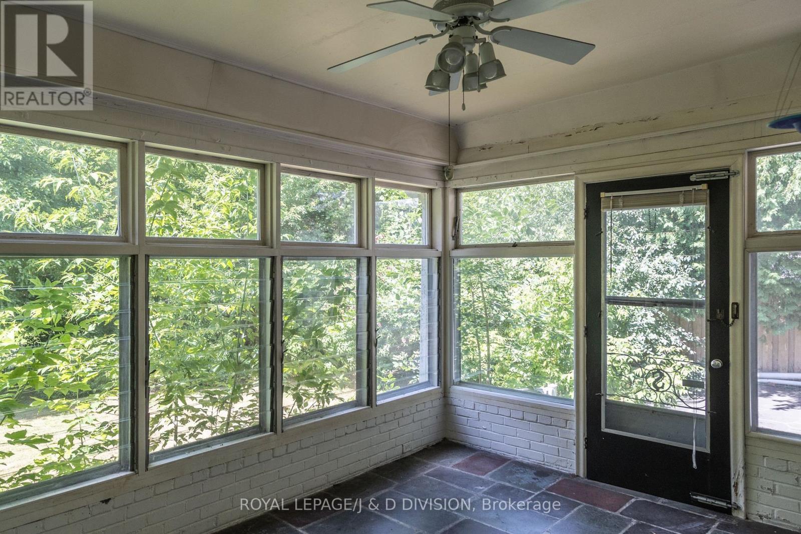 10 Campbell Crescent, Toronto, Ontario  M2P 1P2 - Photo 17 - C12563514