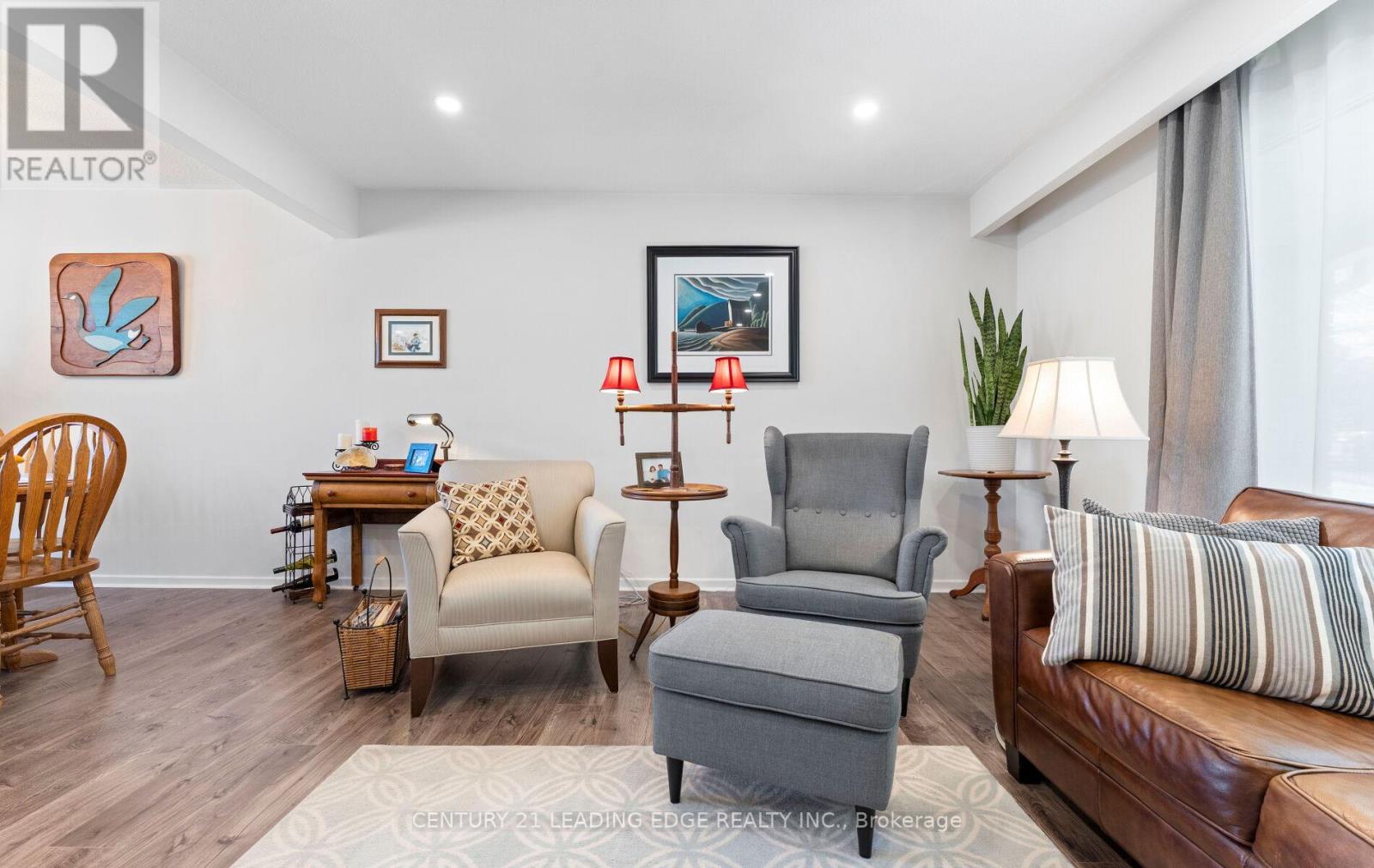 45 Bayview Drive, Barrie, Ontario  L4N 3N8 - Photo 11 - S12545480