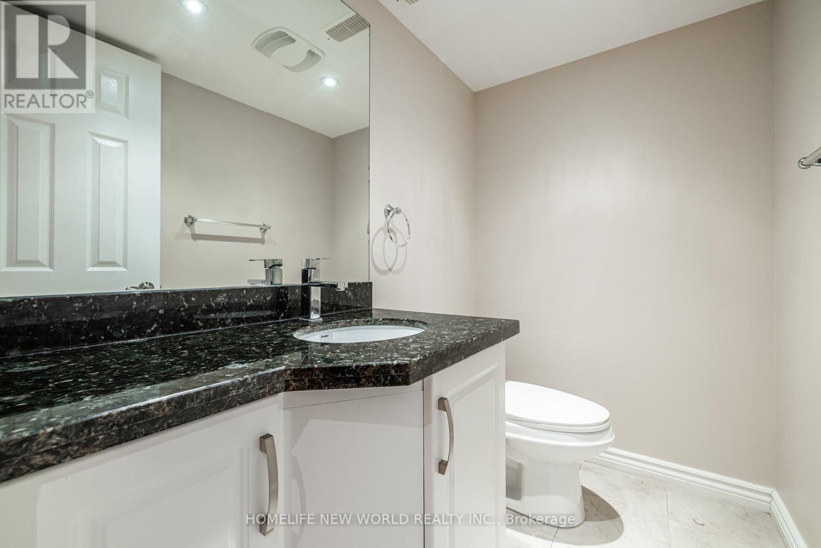 5715 Bell Harbour Drive, Mississauga, Ontario  L5M 5L1 - Photo 26 - W12567718