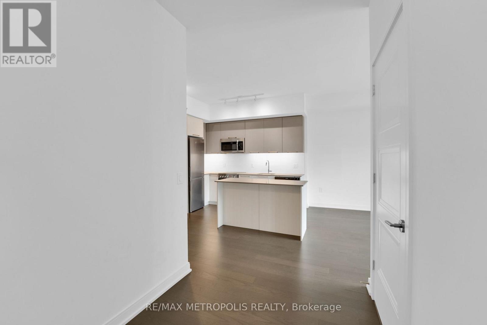 602 - 25 Neighbourhood Lane, Toronto, Ontario  M8Y 0C3 - Photo 9 - W12567726