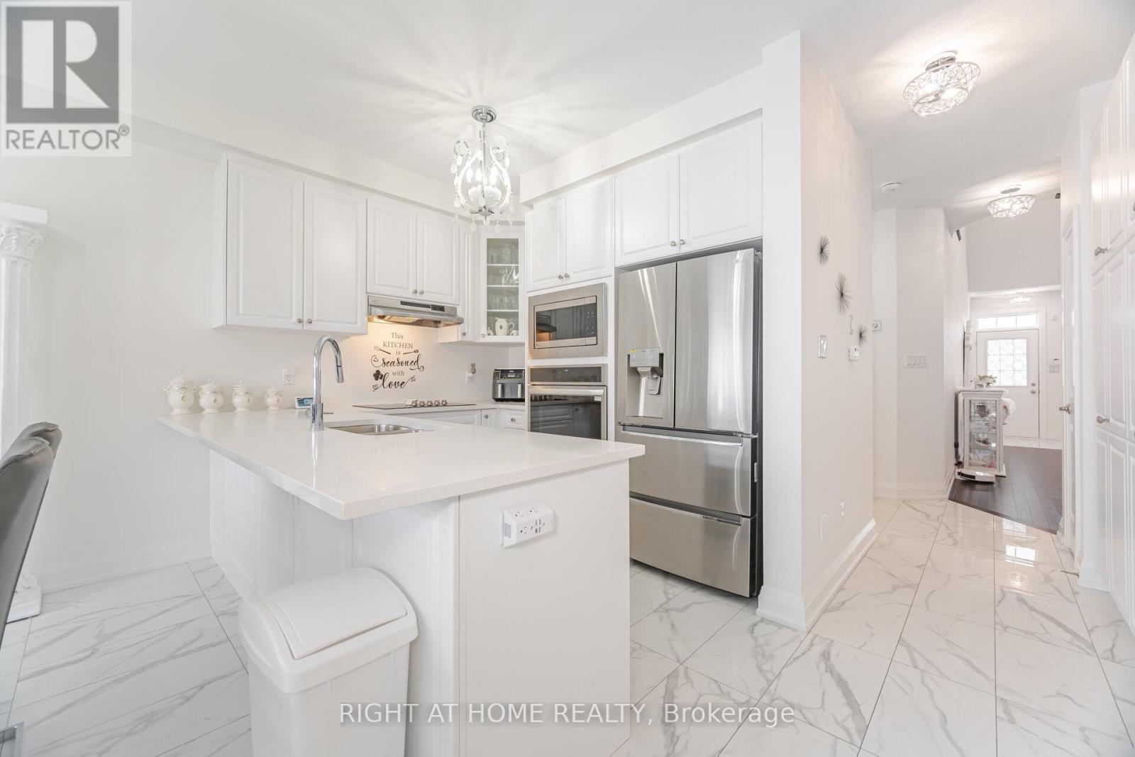 81 Muzzo Drive, Brampton, Ontario  L6R 3Y4 - Photo 11 - W12567730