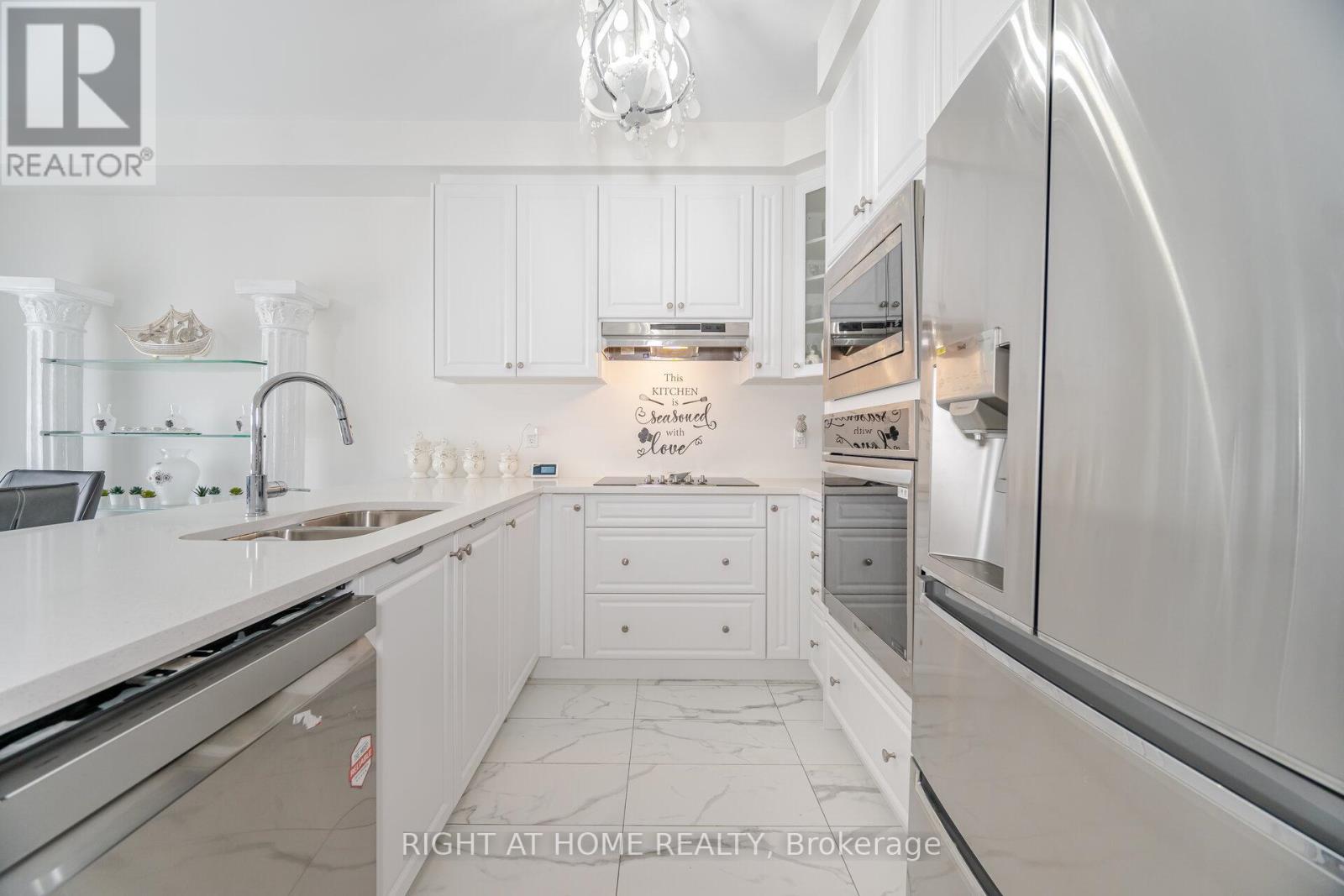 81 Muzzo Drive, Brampton, Ontario  L6R 3Y4 - Photo 12 - W12567730