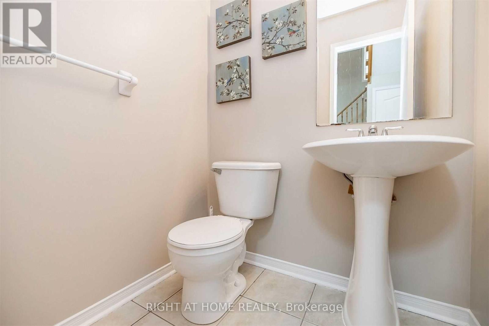 48 Pennyroyal Crescent, Brampton, Ontario  L6S 6J7 - Photo 12 - W12567734