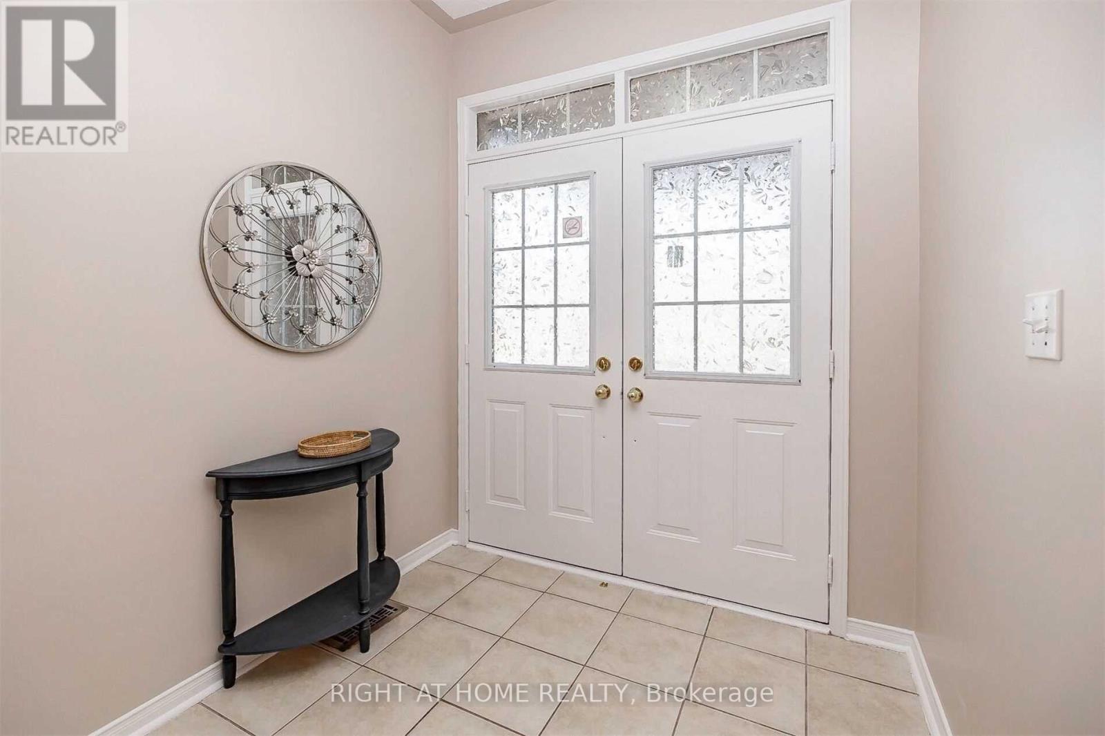 48 Pennyroyal Crescent, Brampton, Ontario  L6S 6J7 - Photo 3 - W12567734