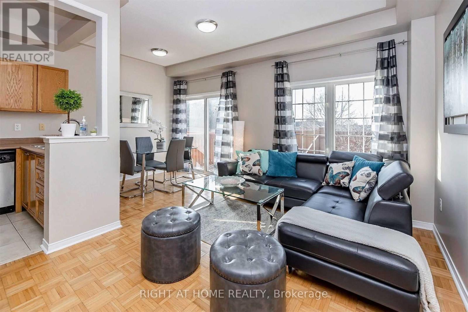 48 Pennyroyal Crescent, Brampton, Ontario  L6S 6J7 - Photo 6 - W12567734