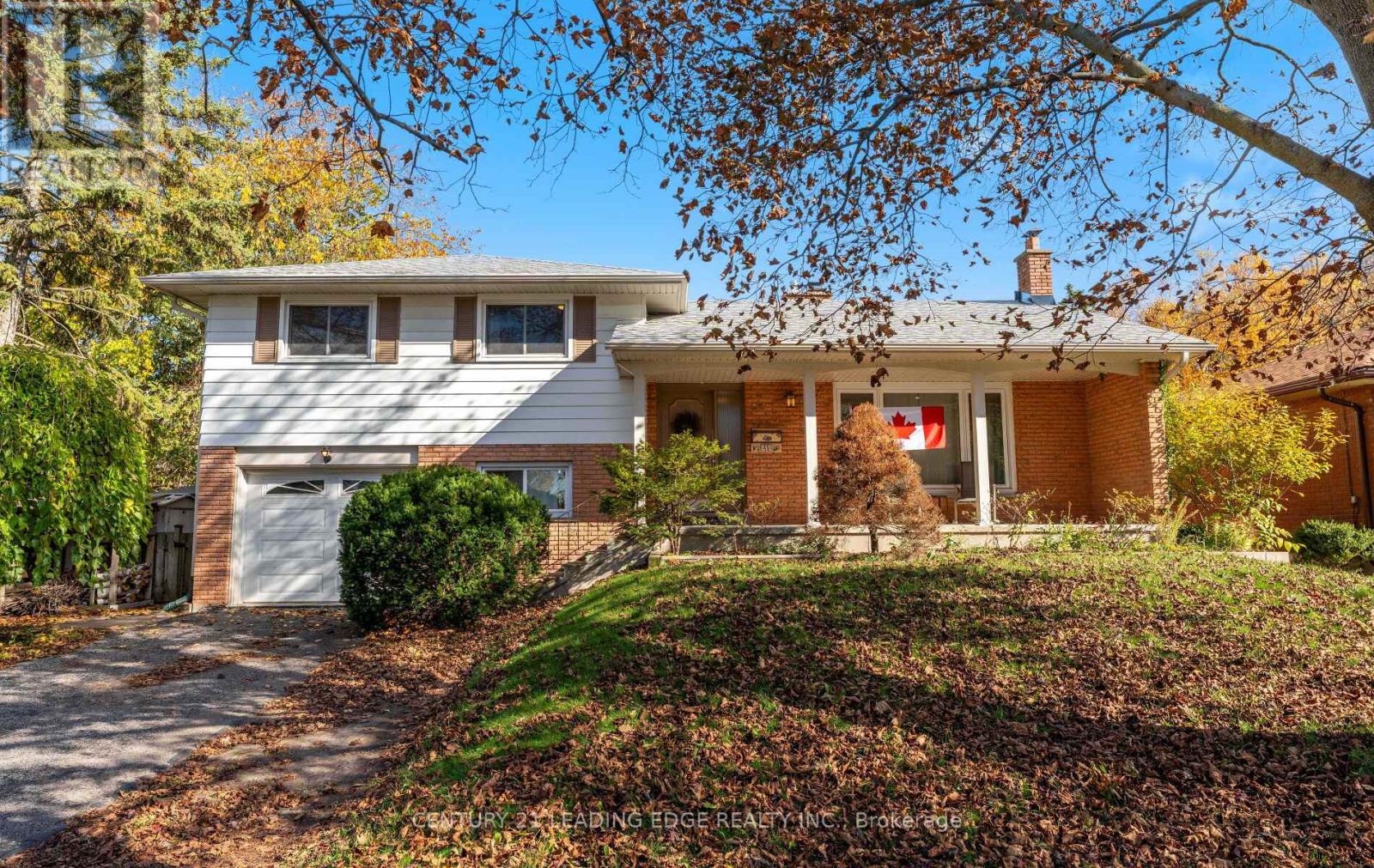 45 Bayview Drive, Barrie, Ontario  L4N 3N8 - Photo 2 - S12545480