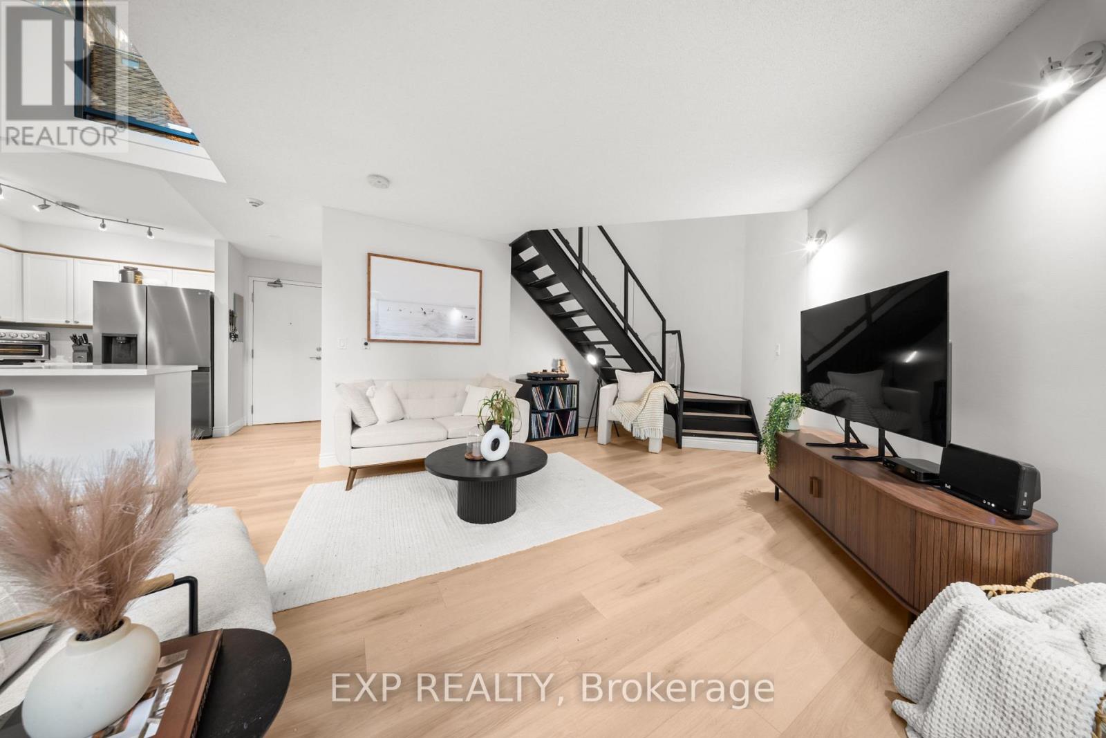 501 - 250 Manitoba Street, Toronto, Ontario  M8Y 4G8 - Photo 37 - W12557528