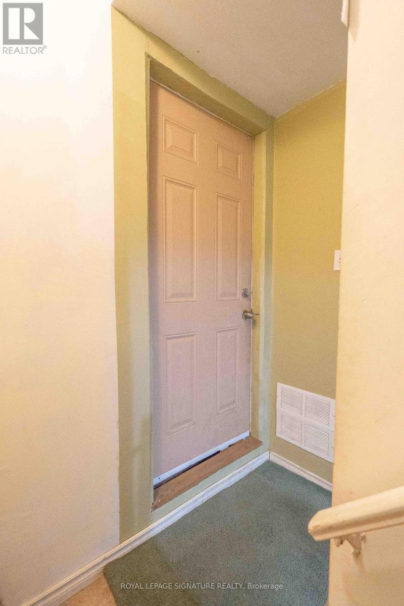 1082 Galesway Boulevard, Mississauga, Ontario  L5V 2T6 - Photo 16 - W12558794