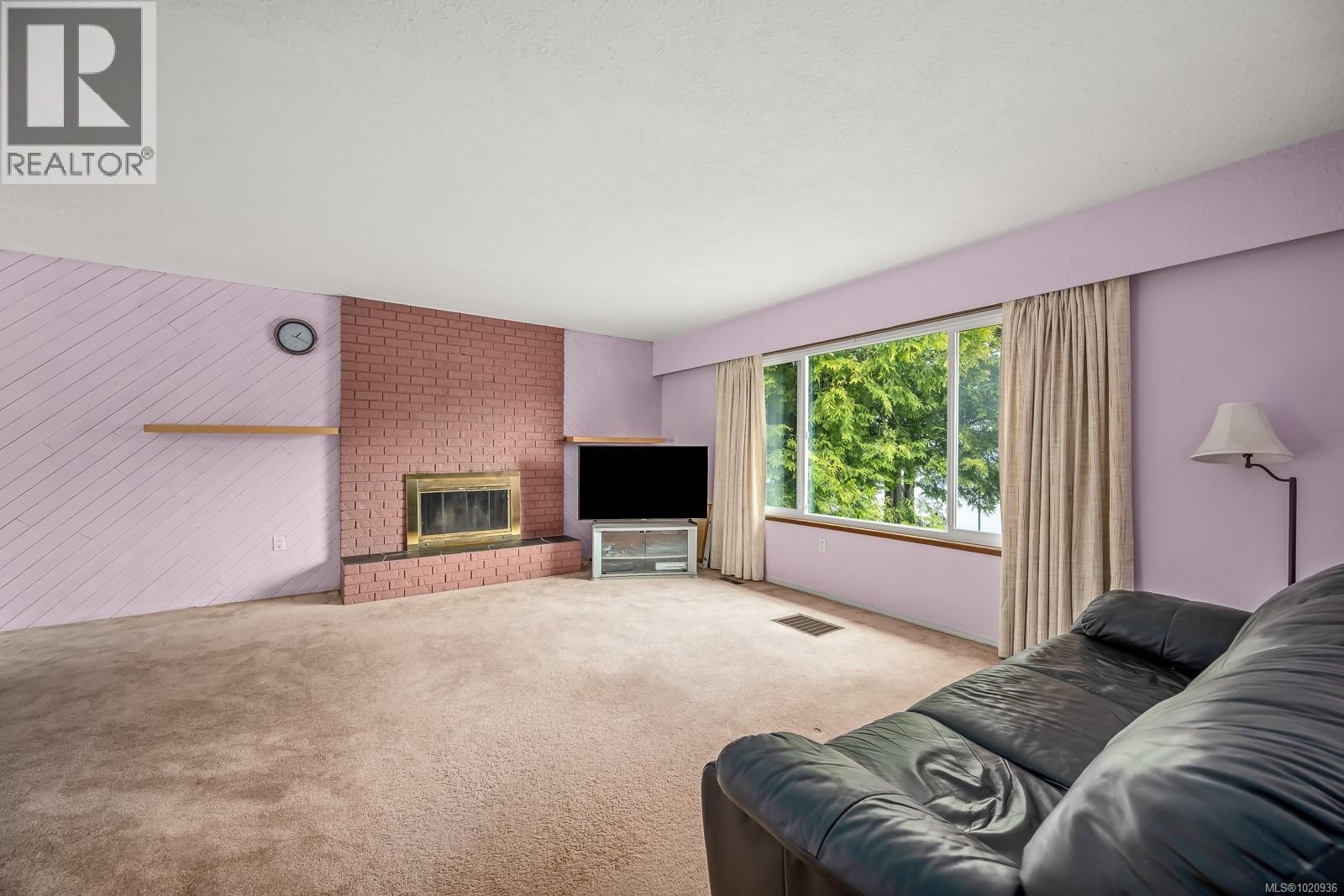 1608 Mclauchlin Ave, Courtenay, British Columbia  B9N 3V8 - Photo 4 - 1020936