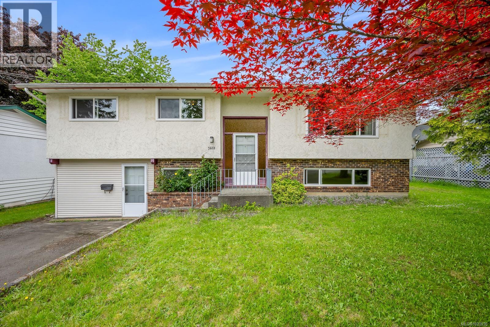 1608 McLauchlin Ave, Courtenay, British Columbia