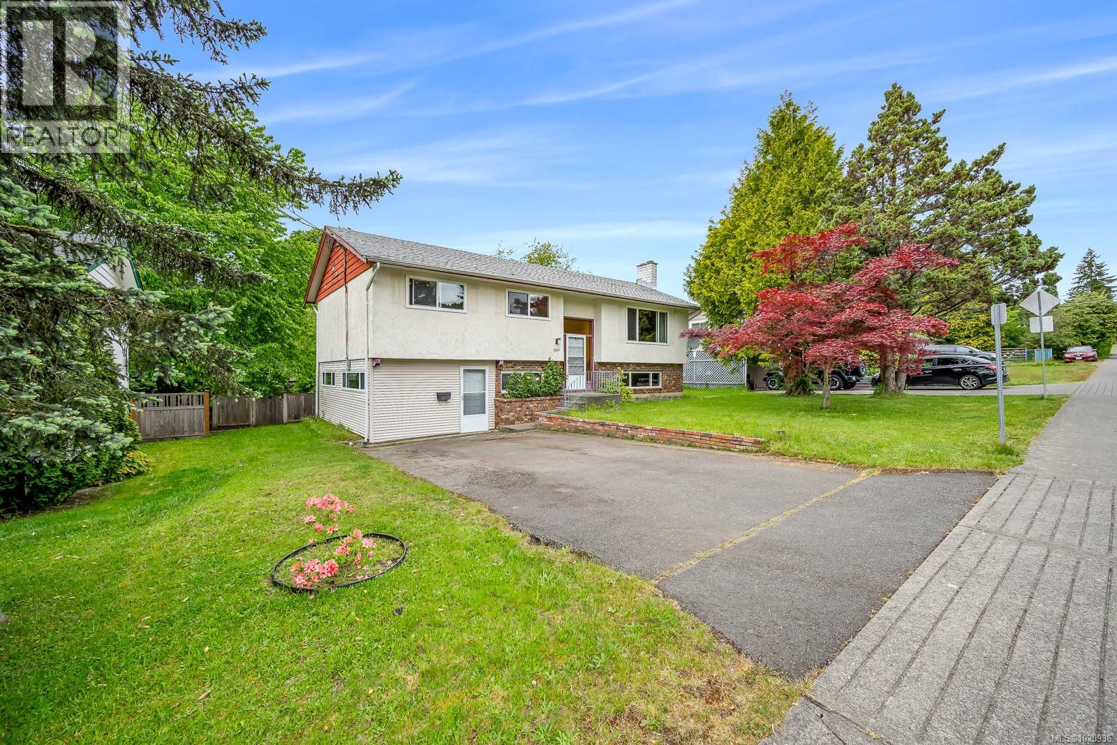 1608 Mclauchlin Ave, Courtenay, British Columbia  B9N 3V8 - Photo 2 - 1020936