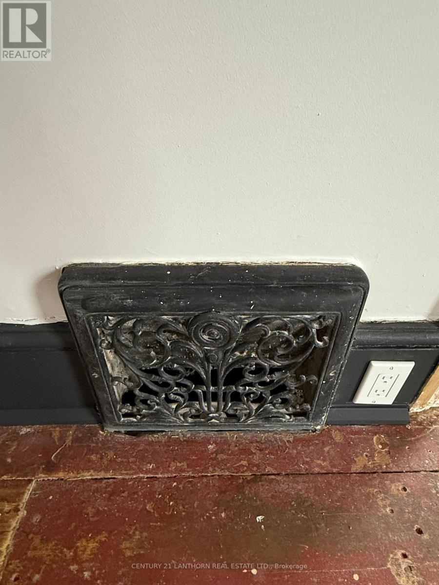 44 Mary Street, Prince Edward County, Ontario  K0K 2T0 - Photo 11 - X12567962