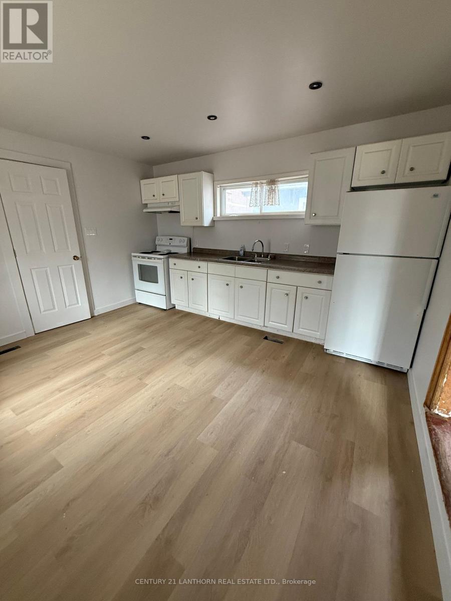 44 Mary Street, Prince Edward County, Ontario  K0K 2T0 - Photo 12 - X12567962