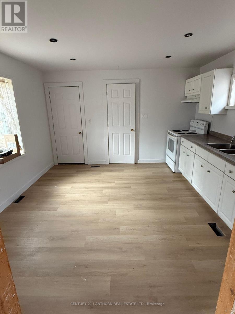 44 Mary Street, Prince Edward County, Ontario  K0K 2T0 - Photo 13 - X12567962